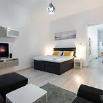 Szasz Apartment Villa 2 next to Buda Castle district